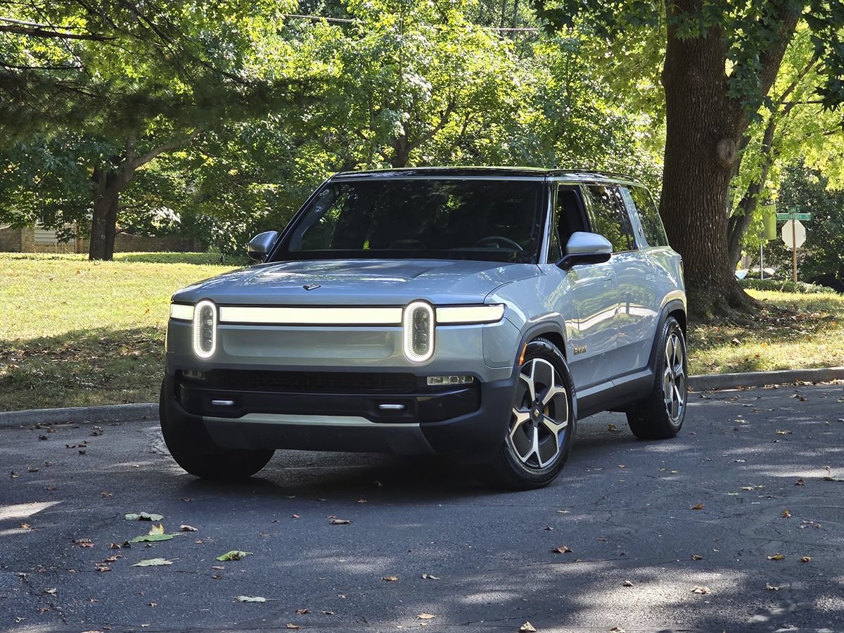 Used 2023 Rivian R1S Adventure Quad AWD/4WD image 1