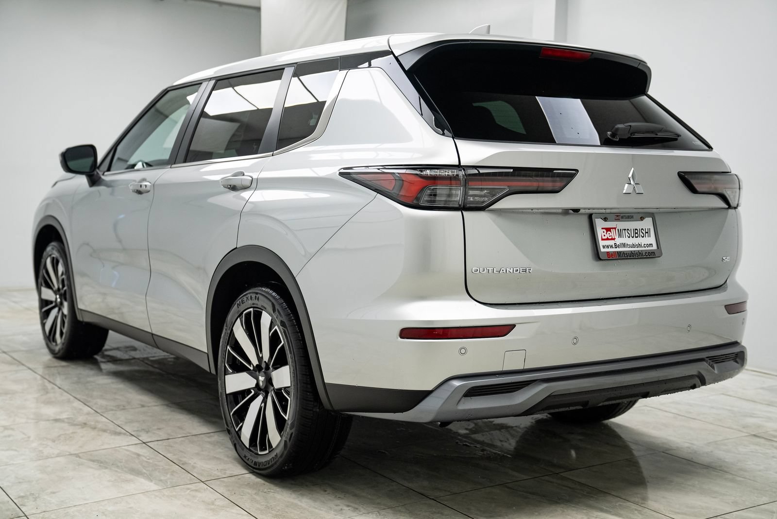 New 2025 Mitsubishi Outlander SE AWD/4WD image 7