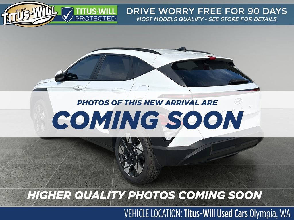 Used 2025 Hyundai Kona SEL image 3