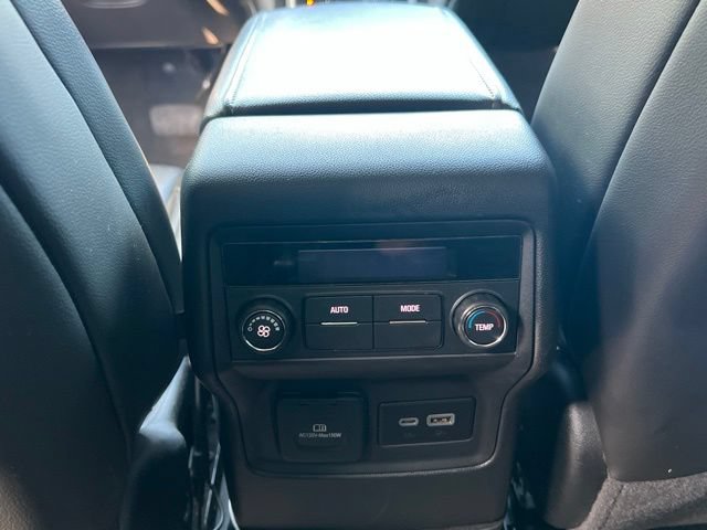 Used 2023 GMC Acadia SLT AWD/4WD image 13