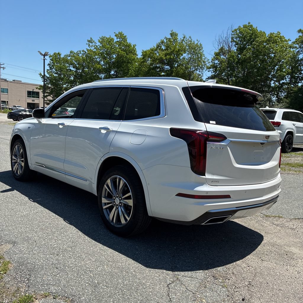 Used 2021 Cadillac XT6 Premium Luxury AWD/4WD image 7