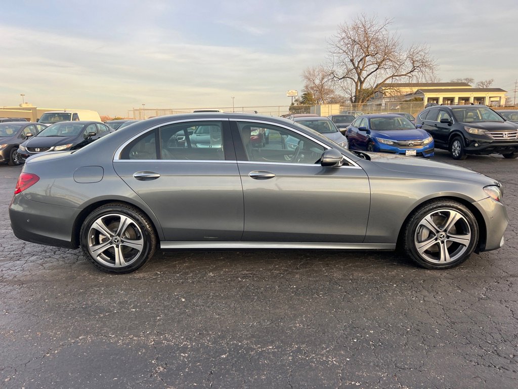 Used 2017 Mercedes-Benz E 300 E 300 4MATIC LUXURY image 8