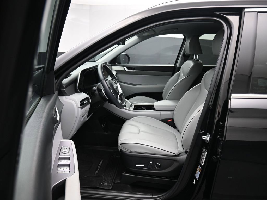 Used 2024 Hyundai Palisade SEL image 11