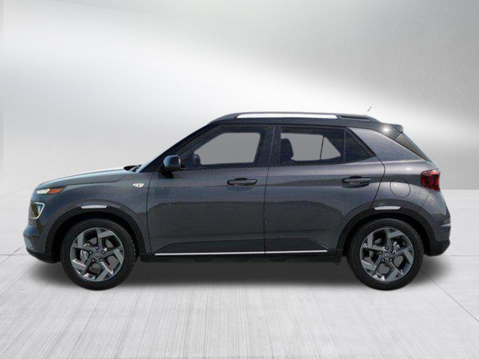 New 2026 Hyundai Venue SEL FWD image 3