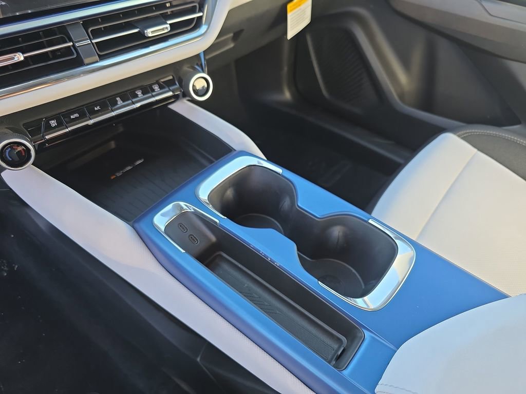 New 2026 Chevrolet Equinox EV LT AWD/4WD image 24