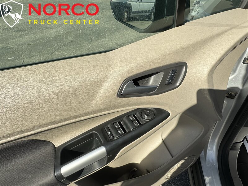 Used 2018 Ford Transit Connect XLT FWD image 21