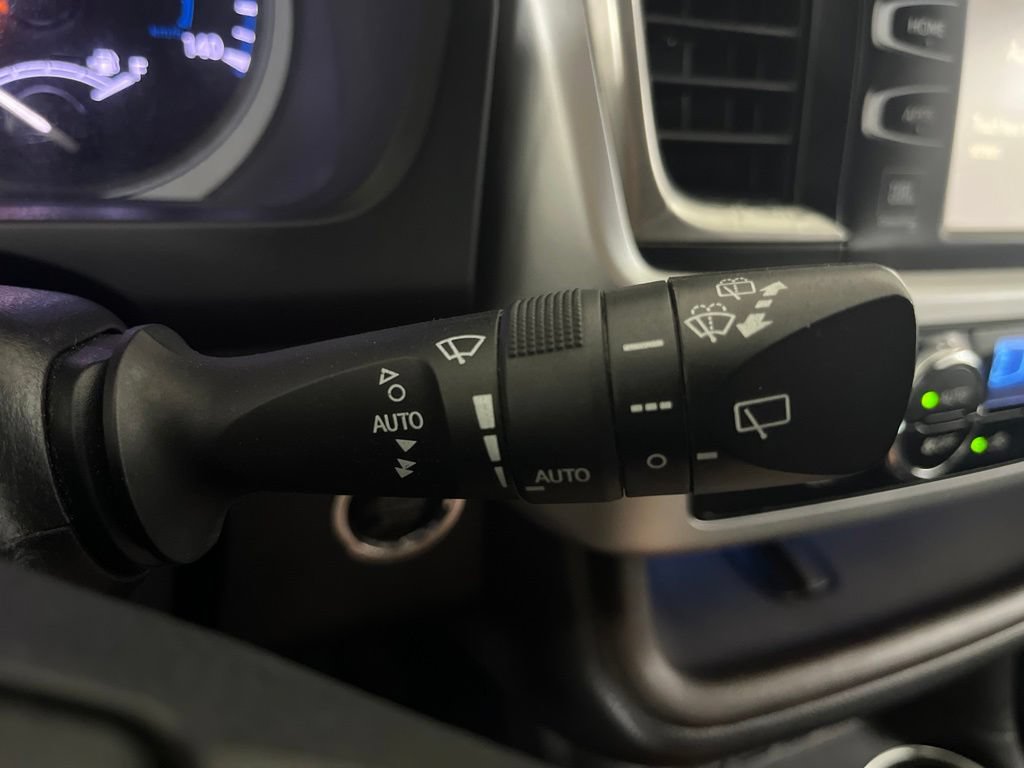 Used 2019 Toyota Highlander Limited AWD/4WD image 65