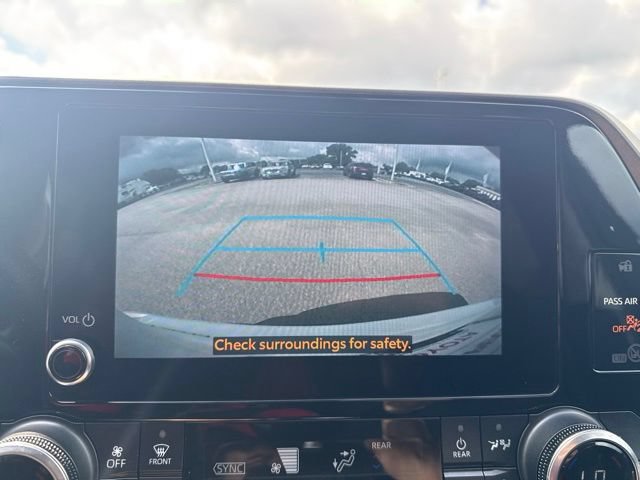 Used 2023 Toyota Highlander L AWD/4WD image 34
