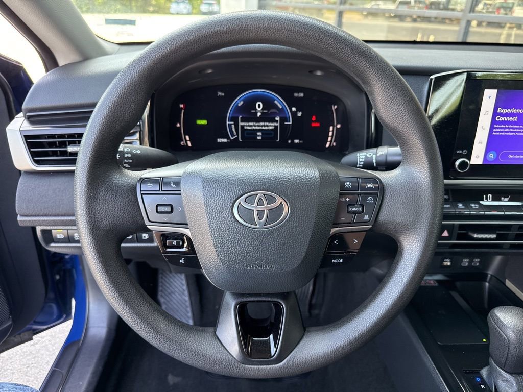 Used 2025 Toyota Camry XSE FWD image 8