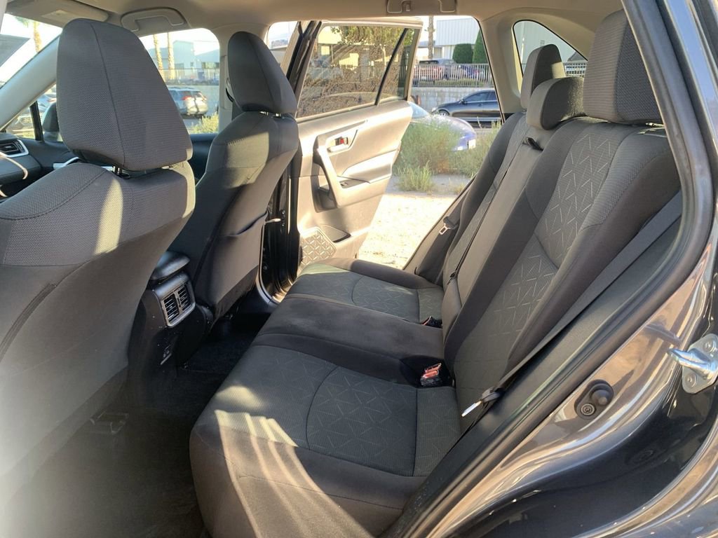 Used 2024 Toyota RAV4 XLE image 24