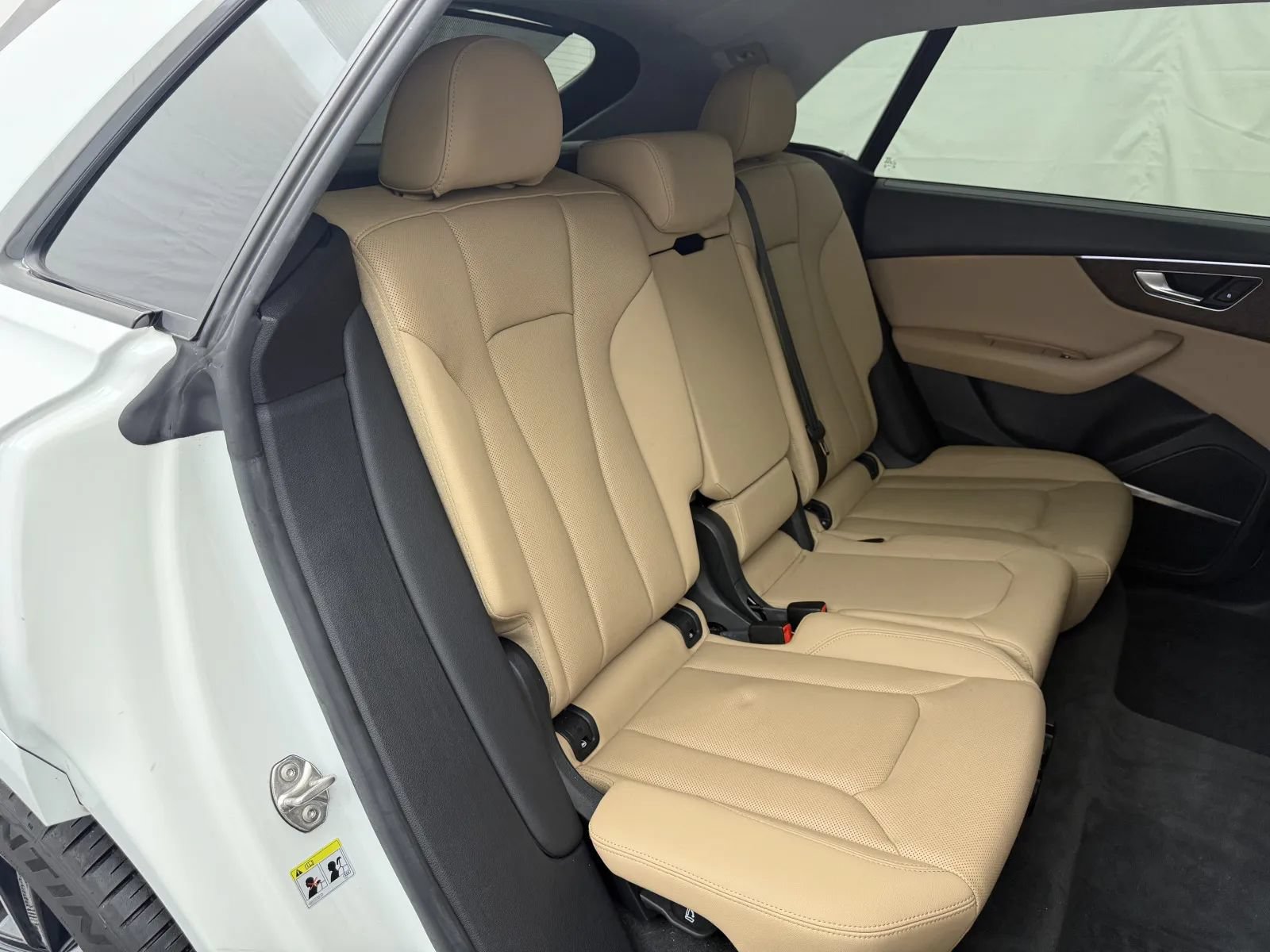 Used 2019 Audi Q8 Prestige w/ Adaptive Chassis Package AWD/4WD image 50