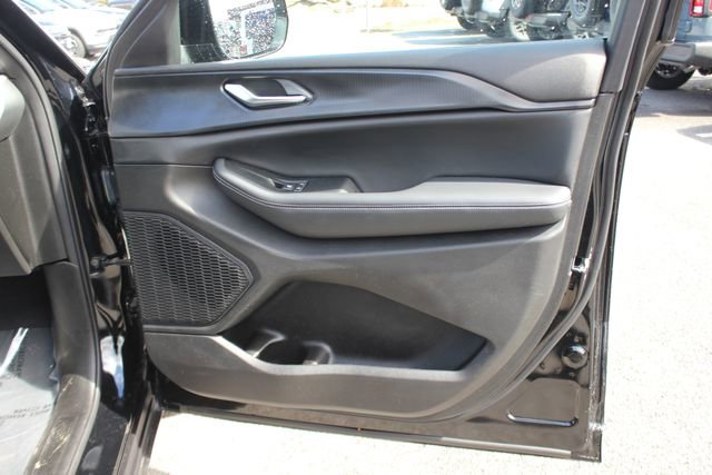 Used 2023 Jeep Grand Cherokee Altitude image 30
