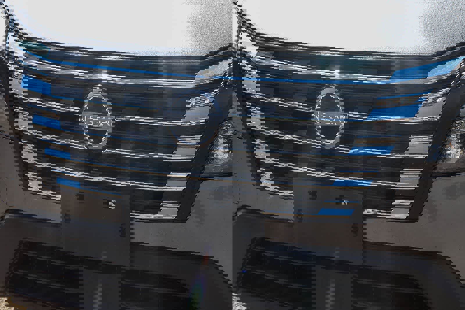 Used 2024 Nissan Rogue S image 9