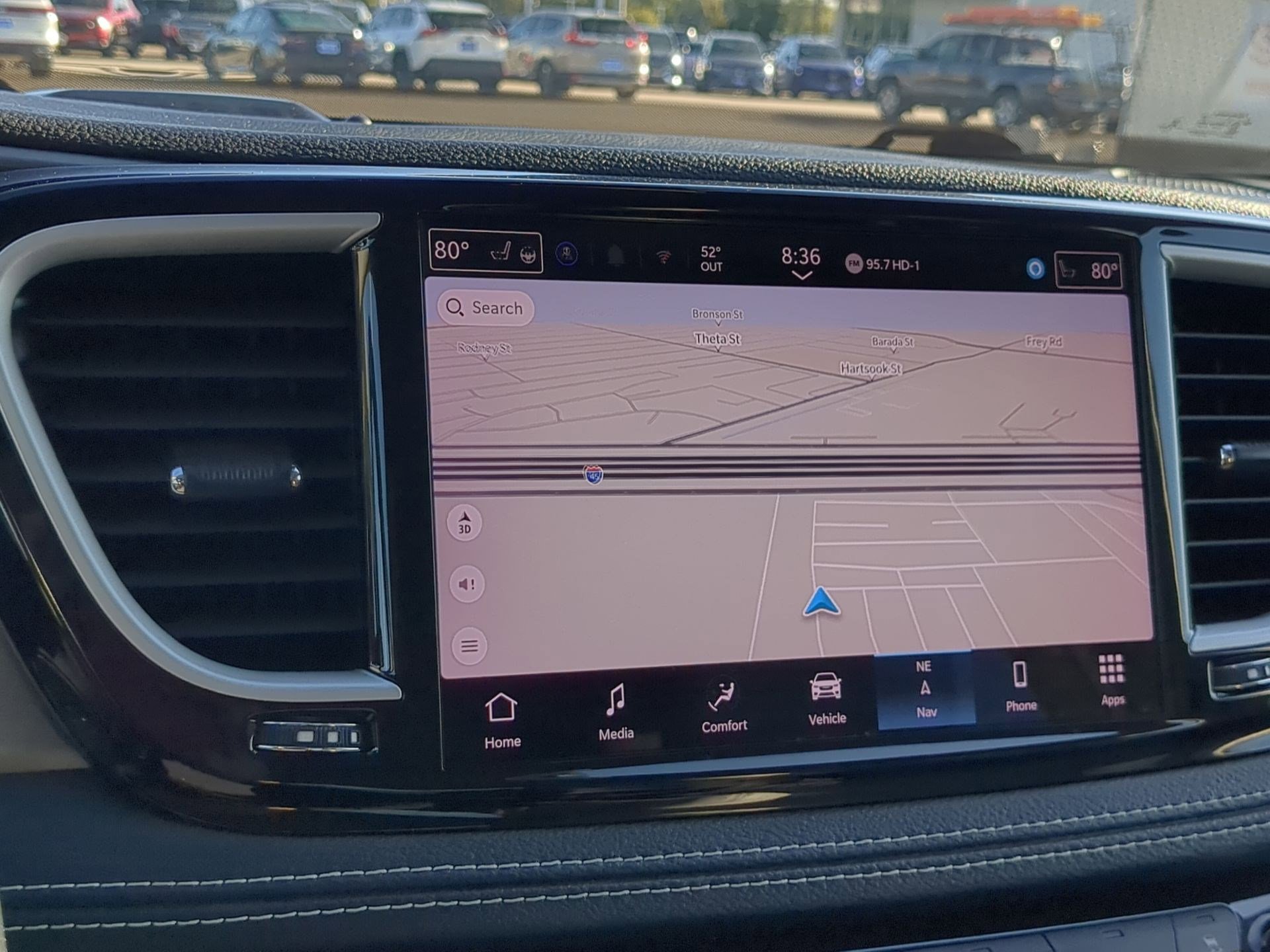 Used 2021 Chrysler Pacifica Touring-L image 23