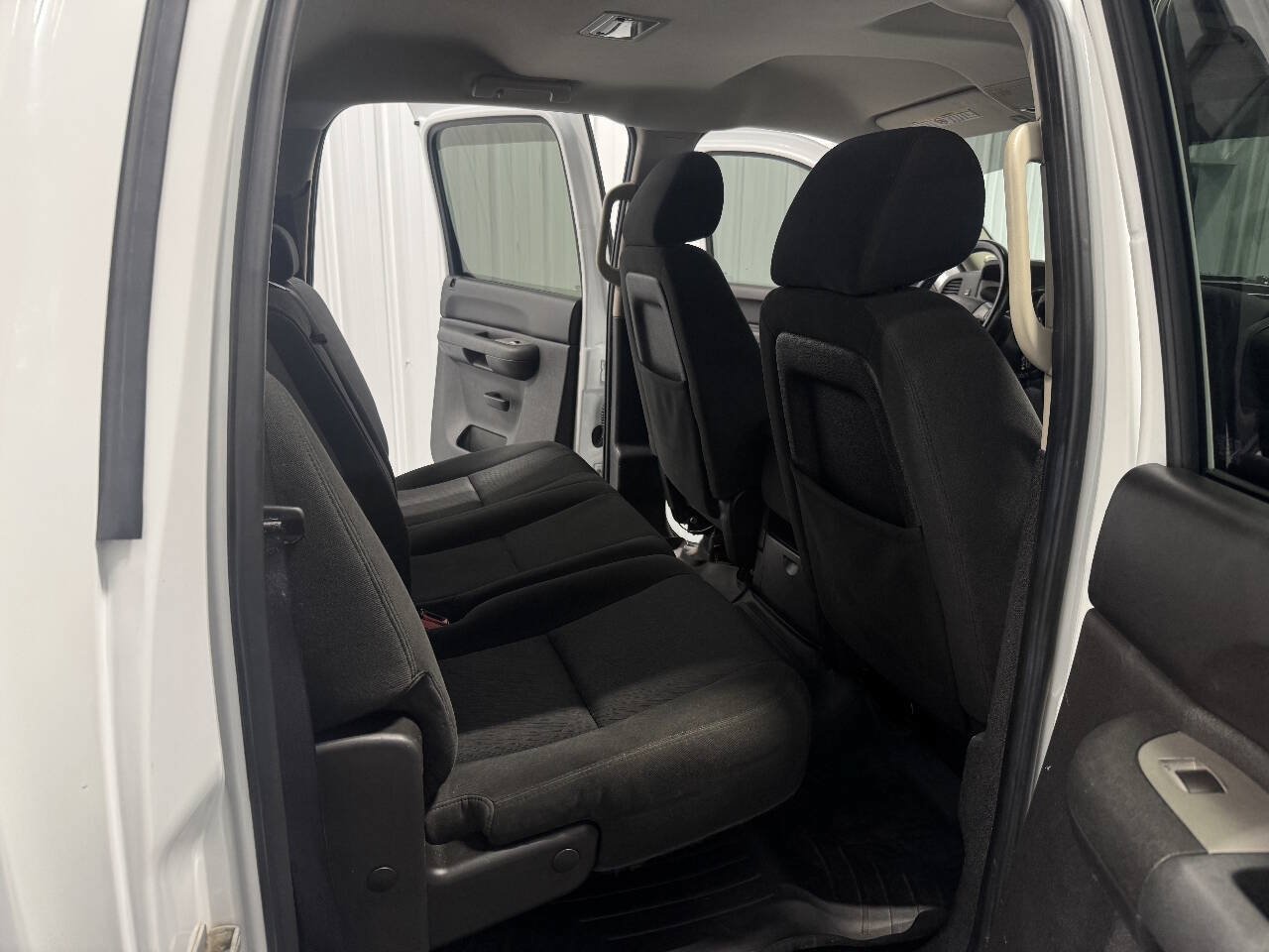 Used 2011 Chevrolet Silverado 2500 LT AWD/4WD image 17