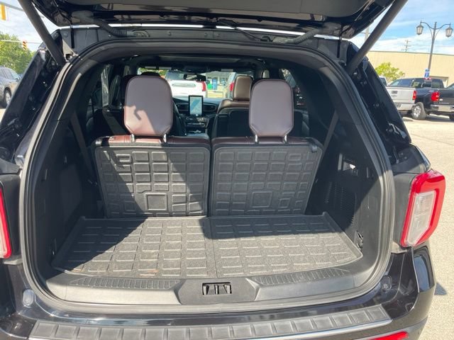 Used 2020 Ford Explorer Platinum w/ Premium Technology Package AWD/4WD image 42