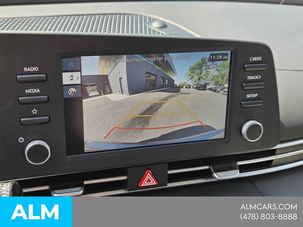 Used 2024 Hyundai Elantra SE image 20