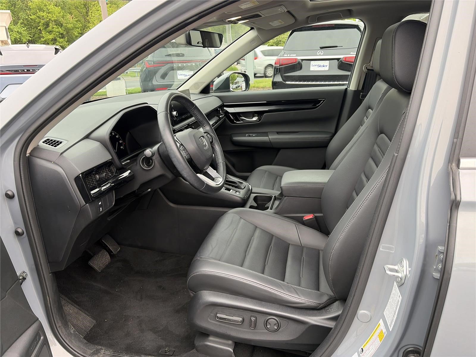 Used 2024 Honda CR-V EX-L image 11