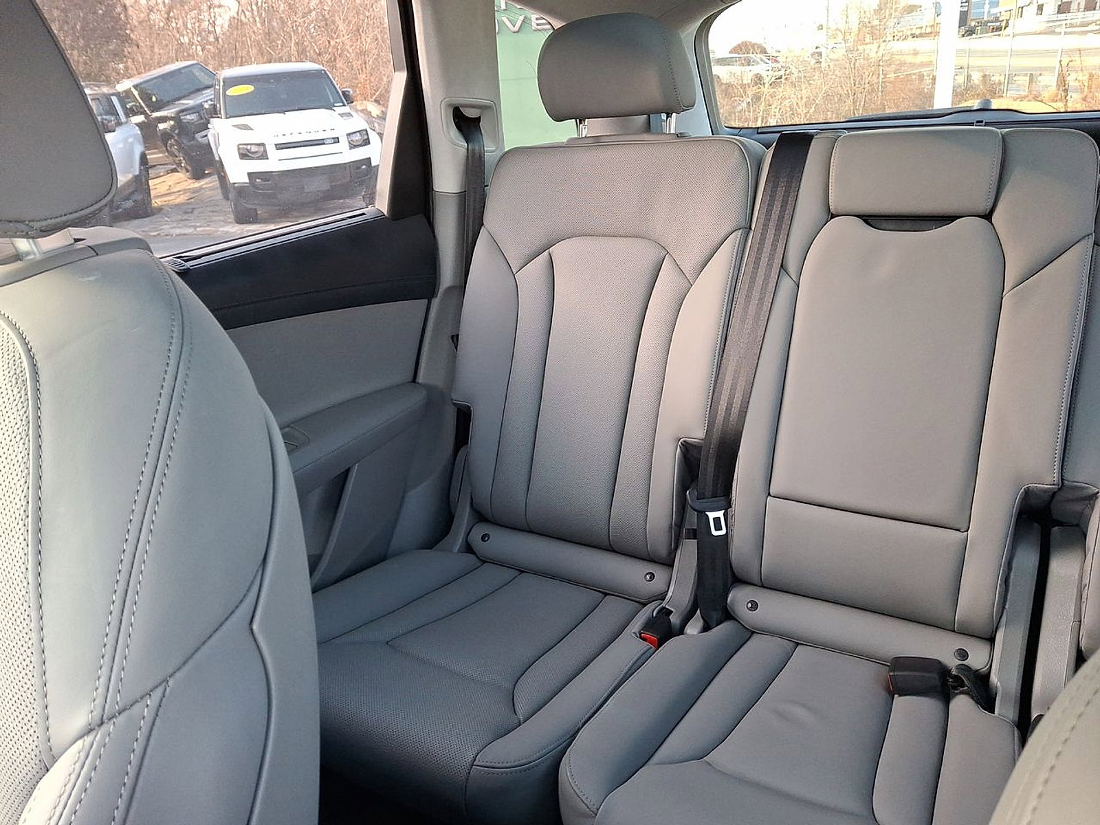 Used 2024 Audi Q7 3.0T Prestige image 12