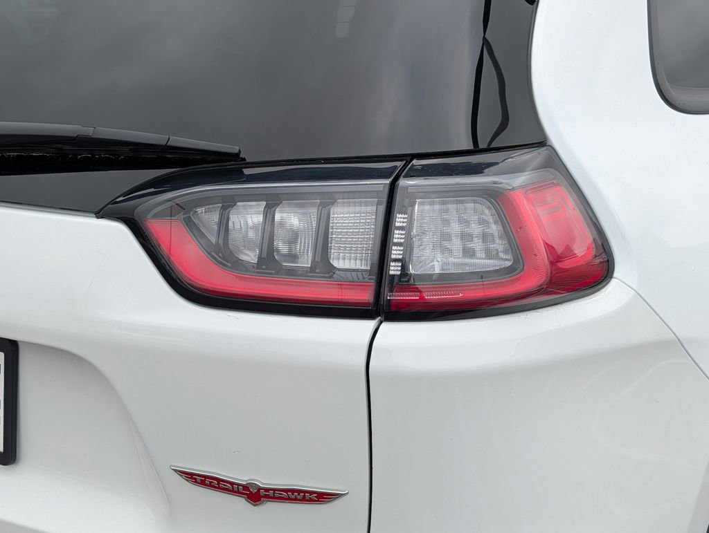 Used 2022 Jeep Cherokee Trailhawk w/ Comfort/Convenience Group image 17