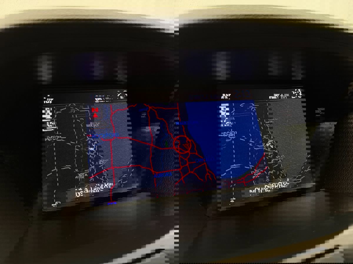 Used 2020 Acura MDX SH-AWD w/Technology Pkg image 23