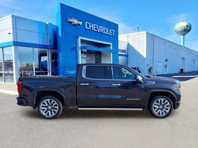 Used 2024 GMC Sierra 1500 Denali w/ Denali Reserve Package AWD/4WD image 2