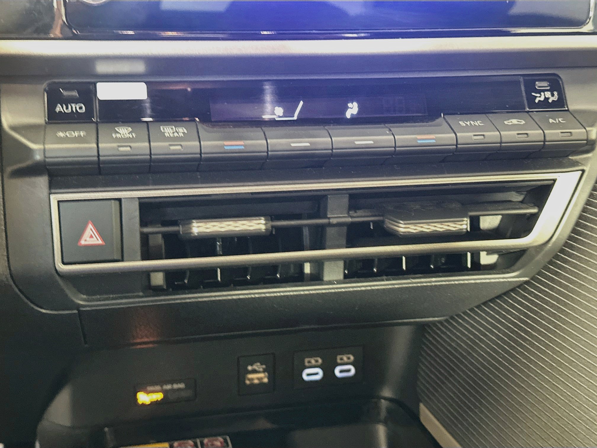 Used 2025 Toyota Camry SE FWD image 24