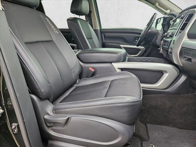 Used 2019 Nissan Titan PRO-4X AWD/4WD image 18
