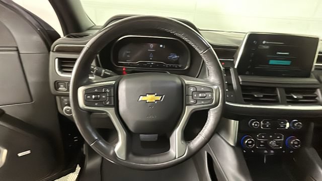 Used 2022 Chevrolet Suburban LT w/ Luxury Package AWD/4WD image 14