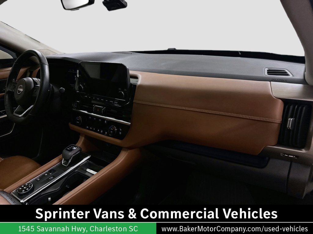 Used 2023 Nissan Pathfinder Platinum AWD/4WD image 31
