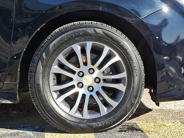 Used 2018 Toyota Sienna XLE w/ XLE Navigation Package image 8