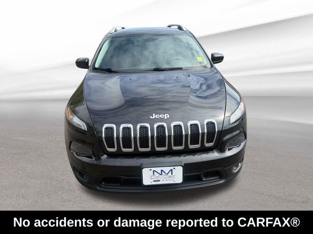 Used 2015 Jeep Cherokee Latitude w/ Cold Weather Group FWD image 2