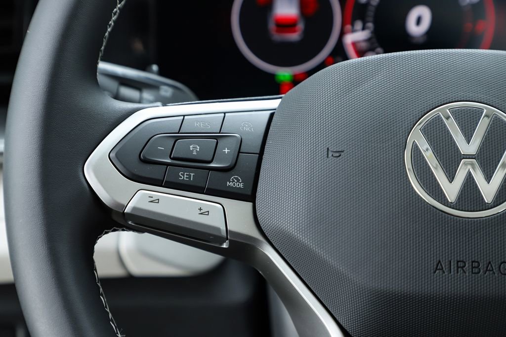 New 2026 Volkswagen Tiguan SE image 59