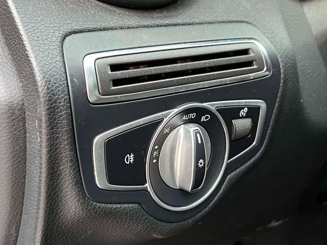 Used 2020 Mercedes-Benz C 300 4MATIC Sedan w/ Premium Package image 21