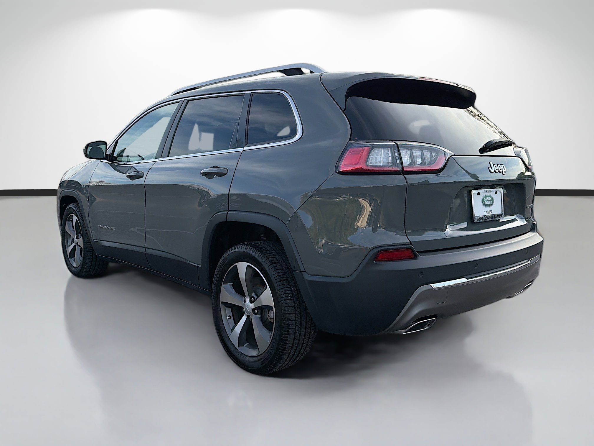 Used 2020 Jeep Cherokee Limited FWD image 3