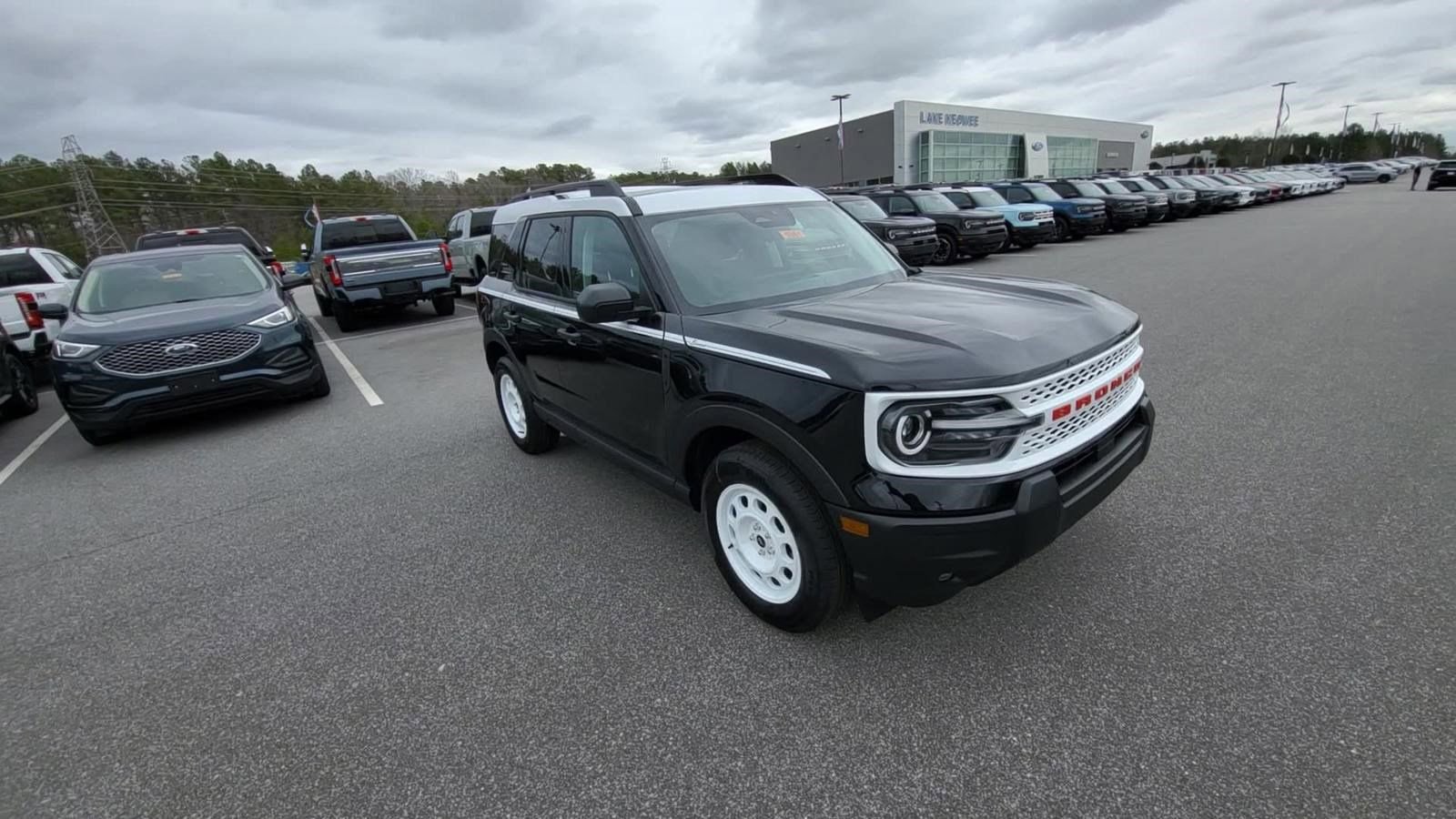 Used 2025 Ford Bronco Sport Heritage w/ Convenience Package image 4