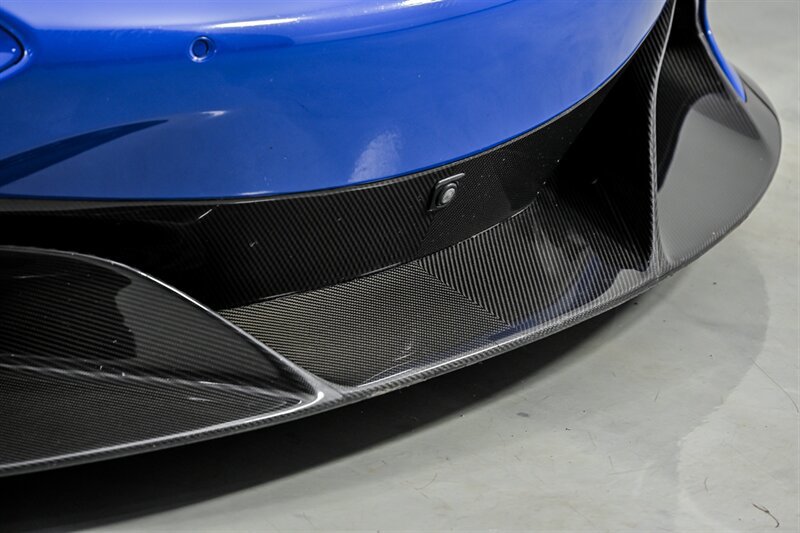 Used 2018 McLaren 720S RWD image 4