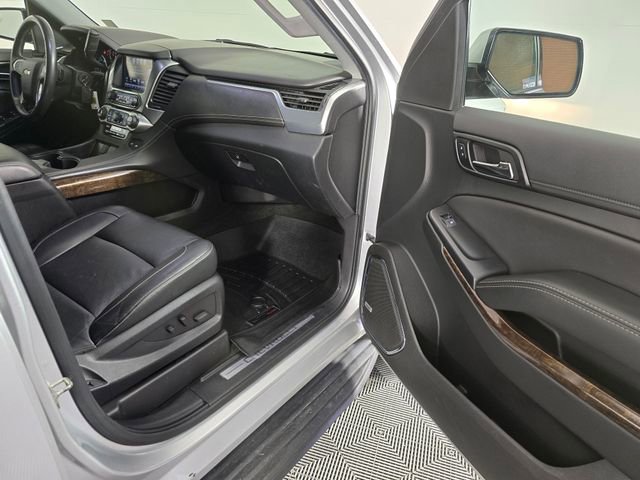 Used 2018 Chevrolet Suburban LT AWD/4WD image 12