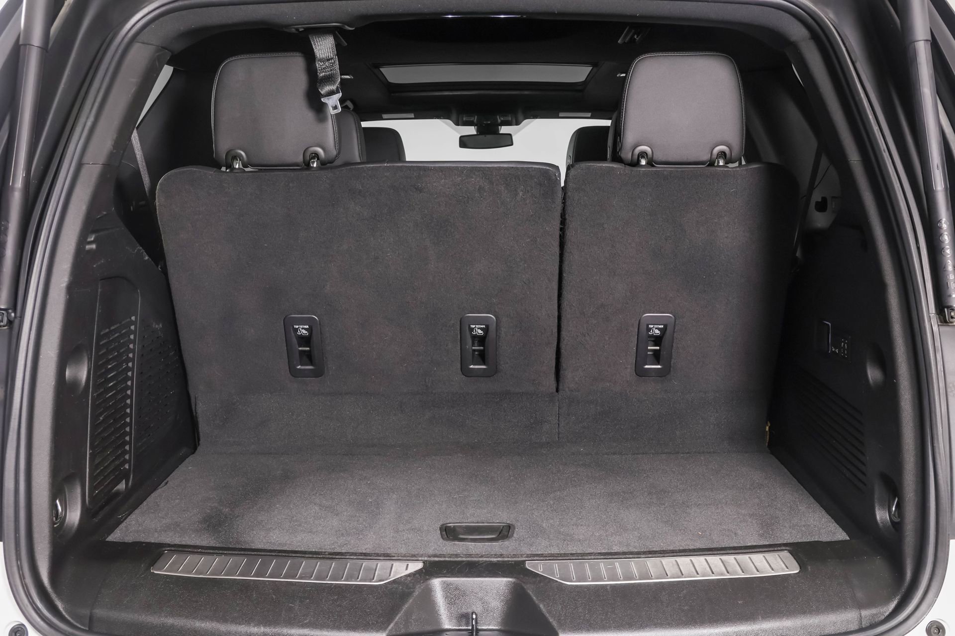 Used 2022 Chevrolet Tahoe Z71 w/ Luxury Package AWD/4WD image 45