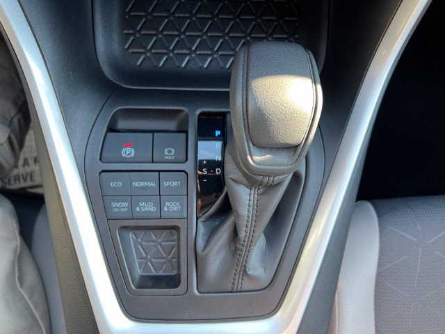 Used 2025 Toyota RAV4 XLE w/ Convenience Package AWD/4WD image 21