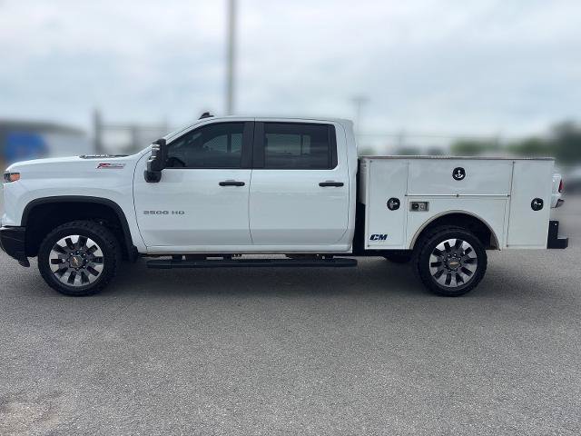 Used 2024 Chevrolet Silverado 2500 Custom w/ Custom Value Package AWD/4WD image 2