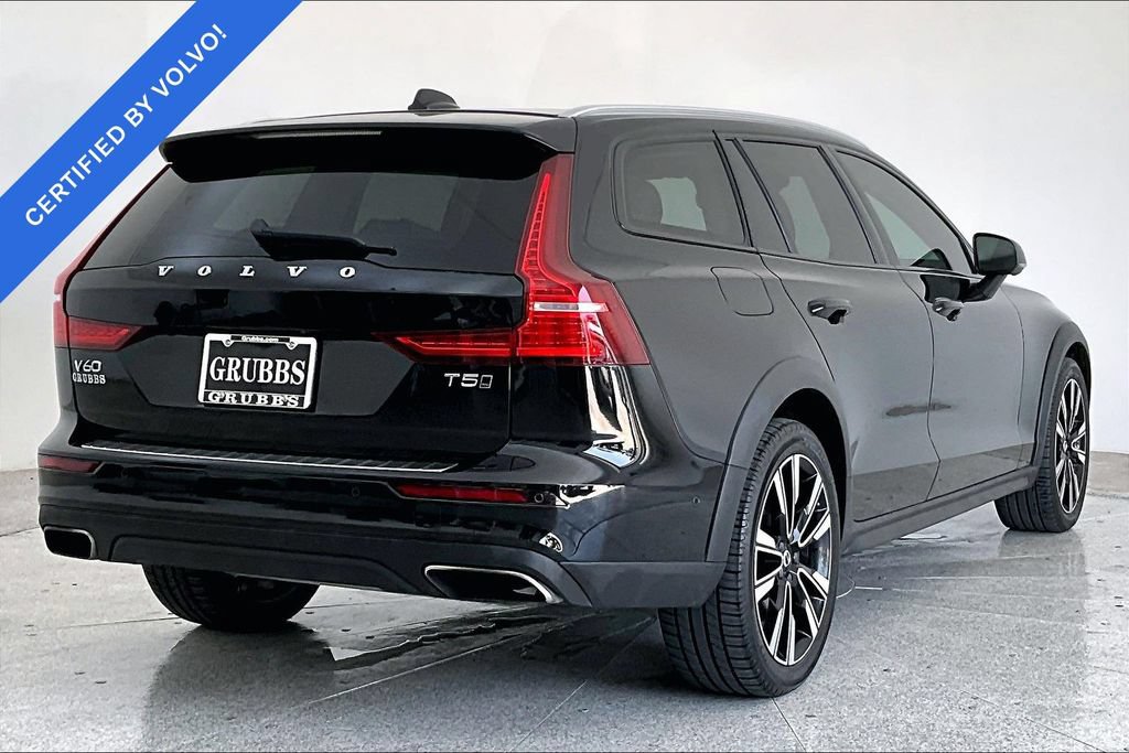 Used 2022 Volvo V60 T5 Cross Country w/ Advanced Package AWD/4WD image 2