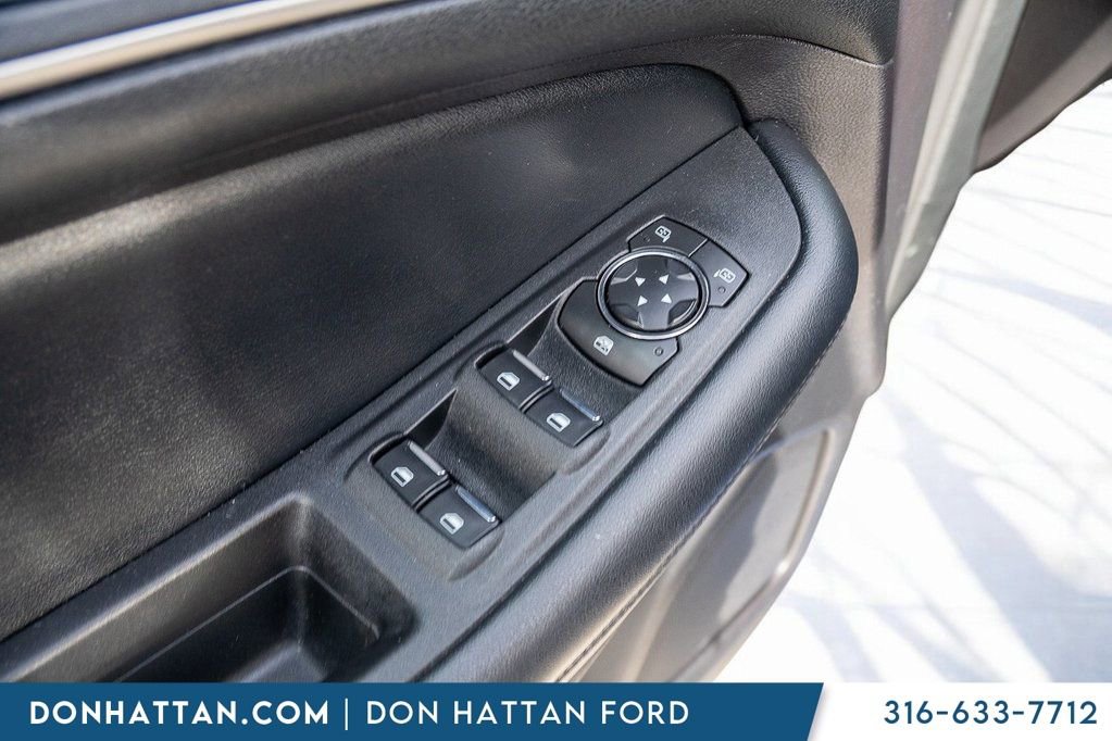 Used 2022 Ford Edge SEL image 16