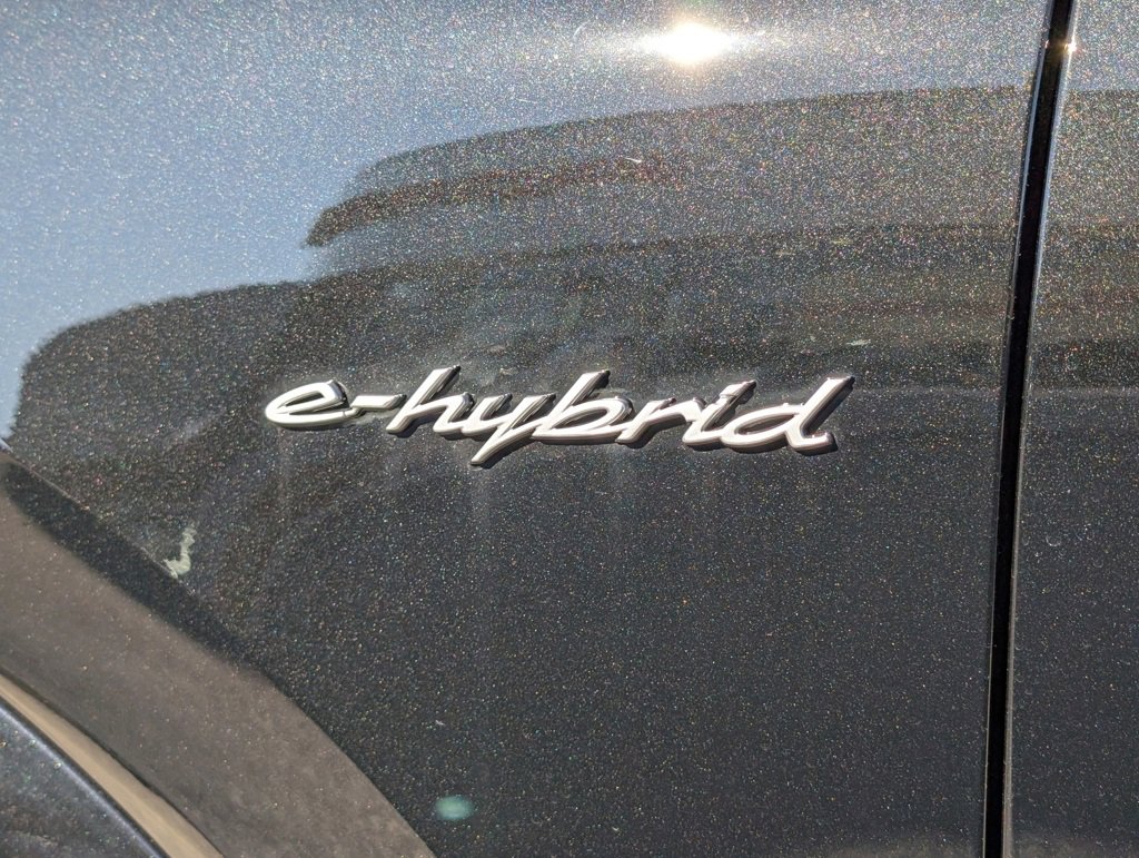 New 2026 Porsche Cayenne S image 33