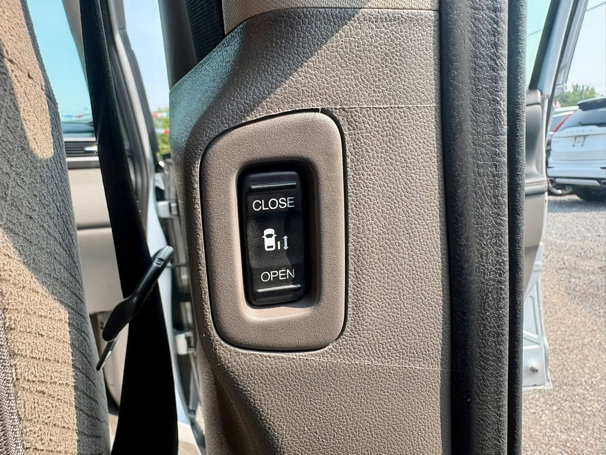 Used 2015 Honda Odyssey EX image 13