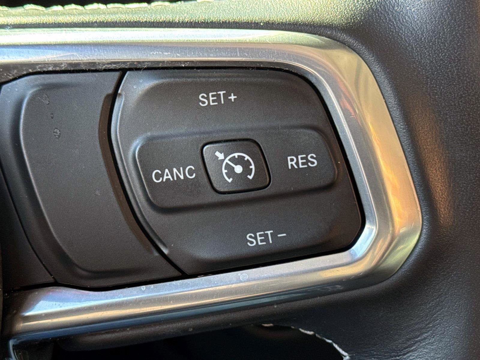 Used 2023 Jeep Wrangler Unlimited Sahara w/ Cold Weather Group image 15