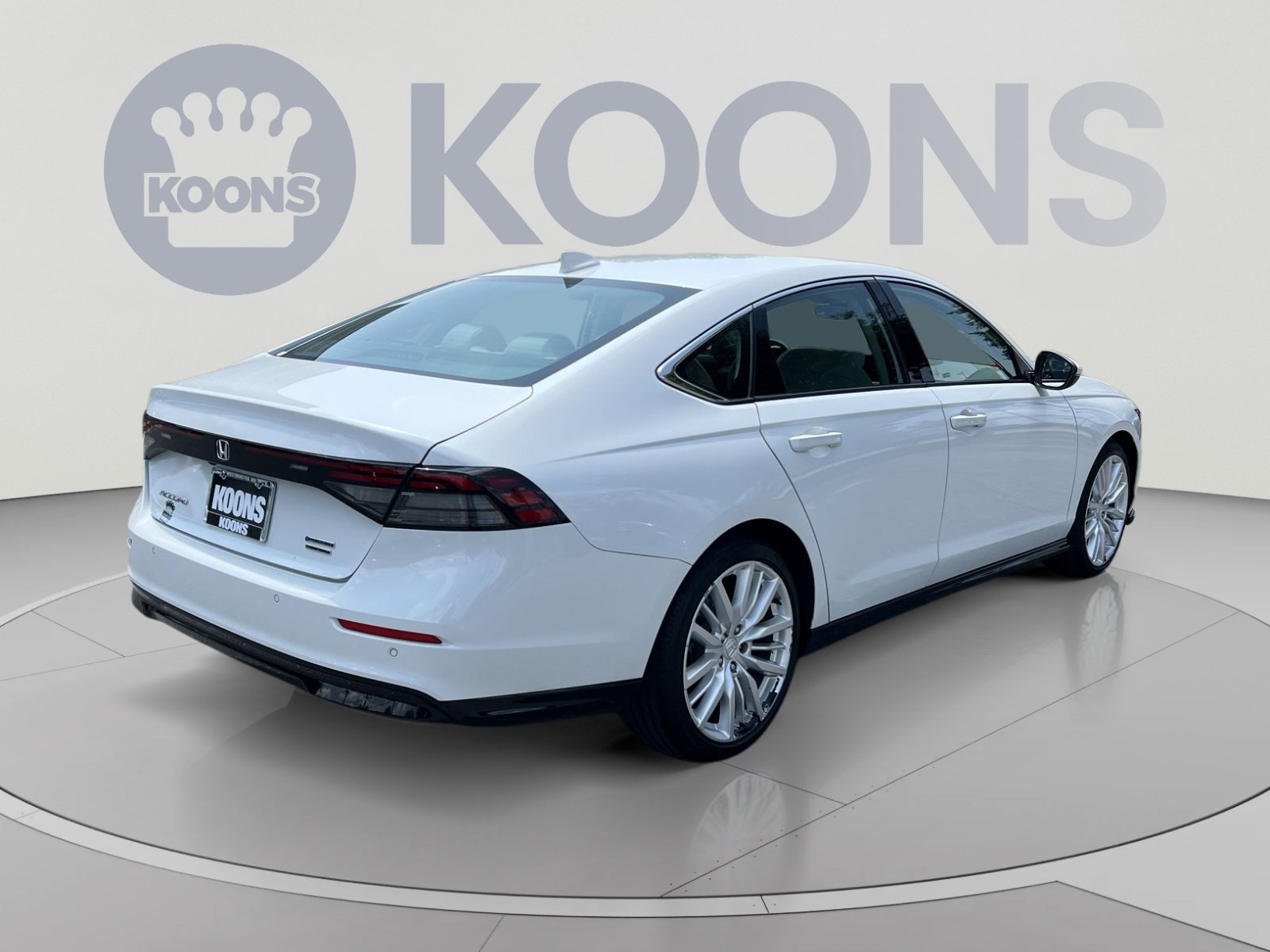 Used 2023 Honda Accord Touring image 7