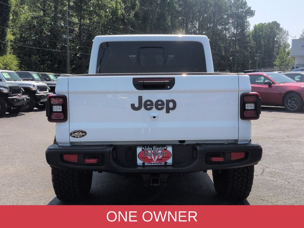 Used 2025 Jeep Gladiator Rubicon w/ Technology Group AWD/4WD image 4