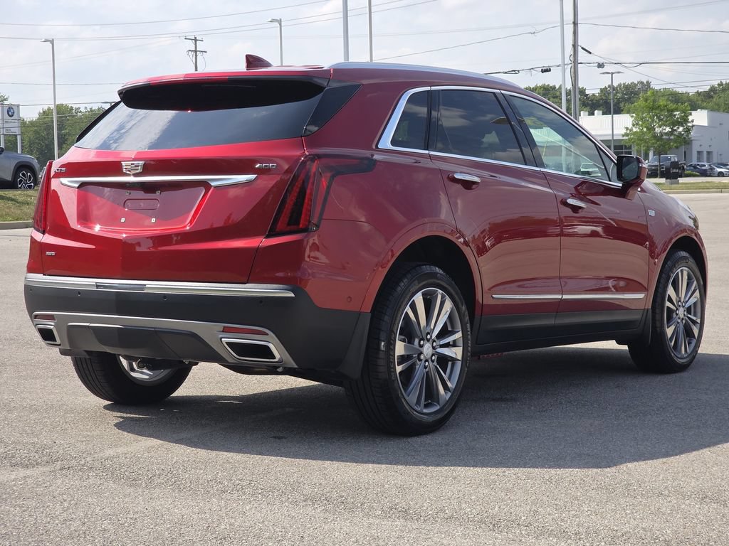 Used 2025 Cadillac XT5 Premium Luxury w/ Technology Package AWD/4WD image 8