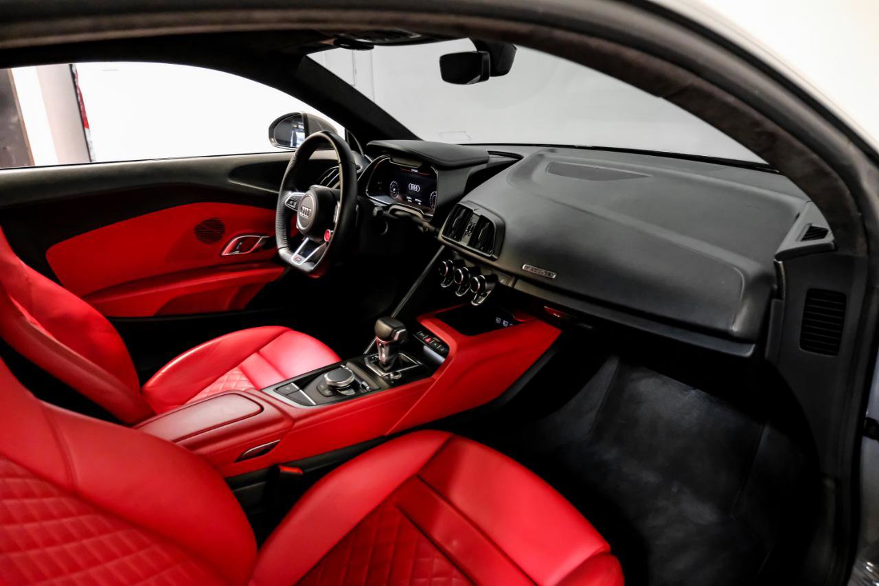 Used 2017 Audi R8 V10 image 10